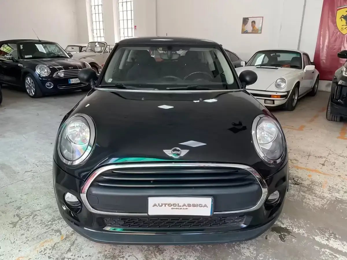 Usata Mini ONE 74 CV (54 kW) 2016 Nero Utilitaria