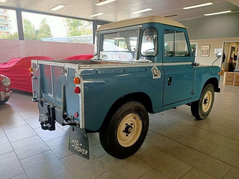 Usata Land Rover 2 77 CV (56 kW) 1968 SUV
