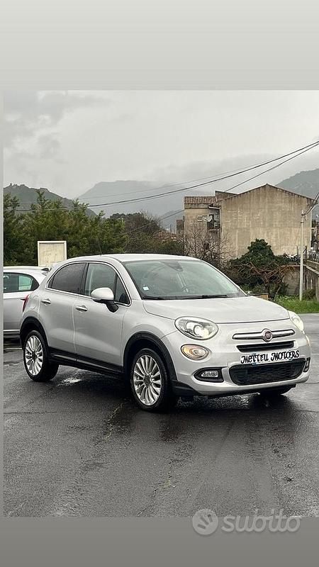 Grigio Usata 2017 Fiat 500X SUV | 12.499 € (Buon prezzo) - Immagine 1/4
