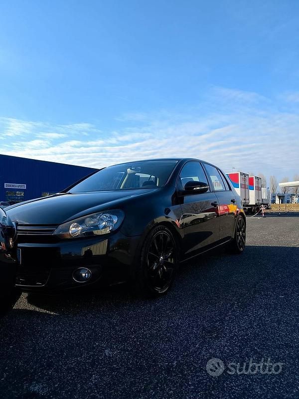 Usata VW Golf VI 2010 Nero Utilitaria
