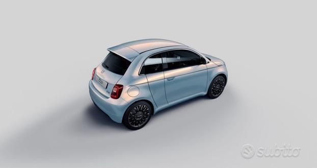 Nuova Fiat 500e La Prima 86 kW (118 CV) 2025 Grigio Berlina