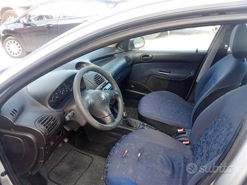Usata Peugeot 206 2000 Grigio Berlina