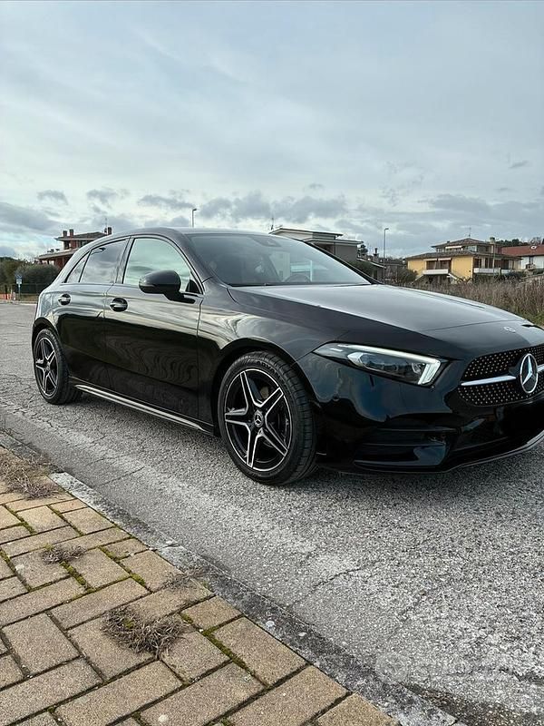 Usata Mercedes A200 150 CV (110 kW) 2021 Nero Berlina