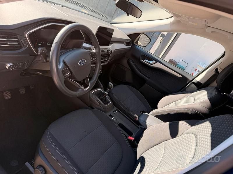 Usata Ford Kuga 120 CV (88 kW) 2020 Blu SUV