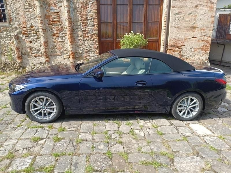 Usata BMW 420 Cabriolet Sport Line 184 CV (135 kW) 2023 Blu/azzurro Cabrio
