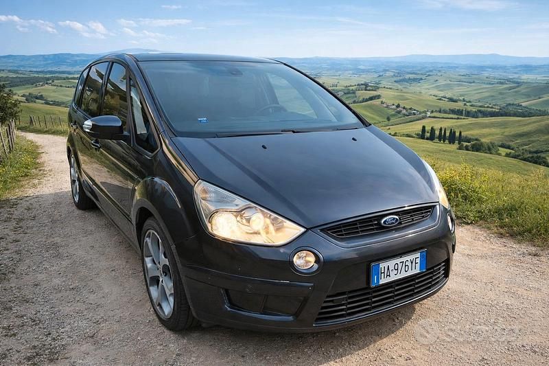 Usata Ford S-MAX Titanium 145 CV (106 kW) 2007 Grigio Monovolume