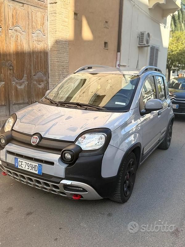 Usata Fiat Panda Cross Cross 69 CV (50 kW) 2021 Grigio Utilitaria