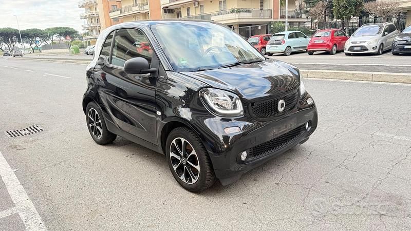 Usata Smart ForTwo Coupé Passion 90 CV (66 kW) 2017 Nero Coupé
