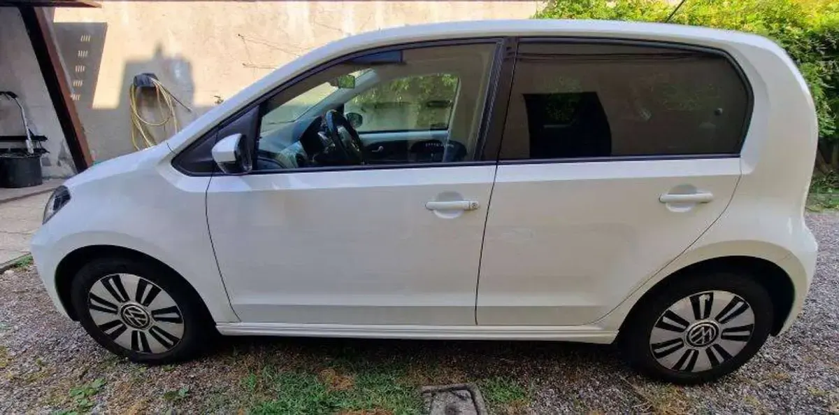 Usata VW e-up! 61 kW (83 CV) 2021 Bianco Utilitaria