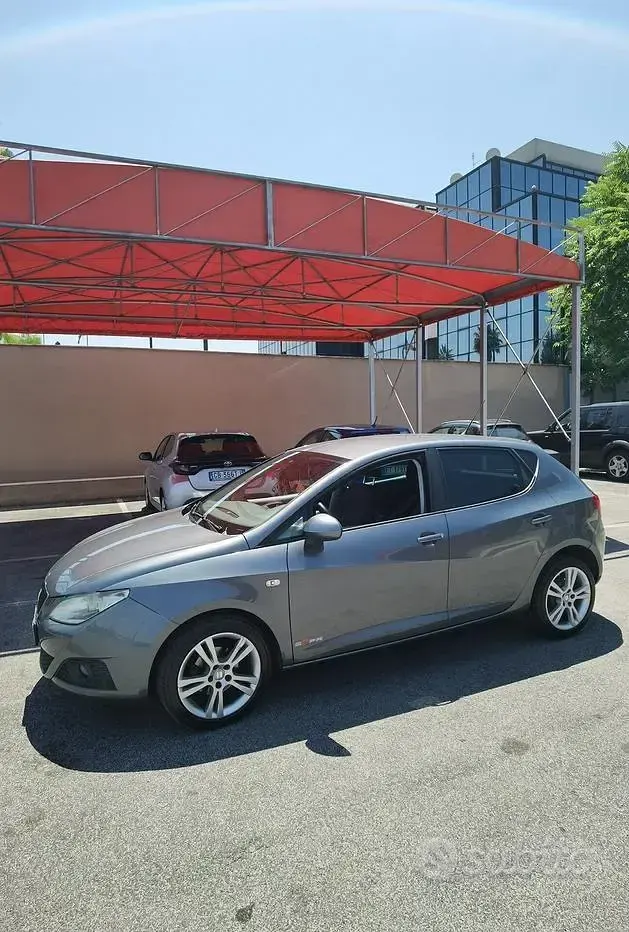 Usata Seat Ibiza Style 75 CV (55 kW) 2012 Grigio Berlina