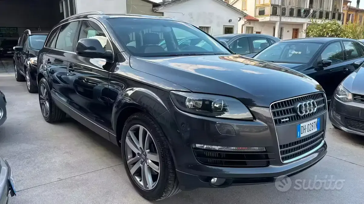 Usata Audi Q7 233 CV (171 kW) 2007 Grigio SUV