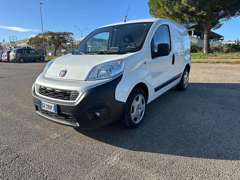 Usata Fiat Fiorino 95 CV (69 kW) 2020 Bianco Monovolume