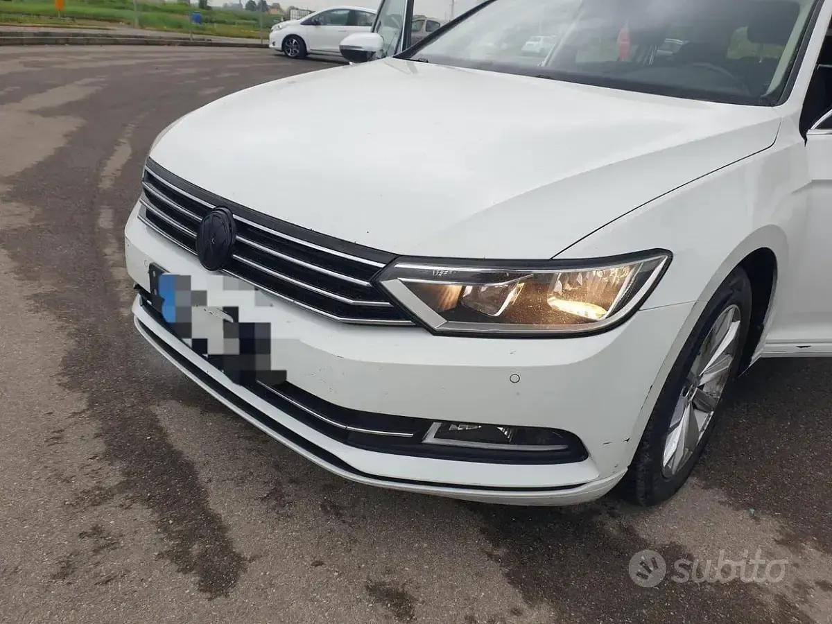 Usata VW Passat 120 CV (88 kW) 2016 Bianco Station wagon