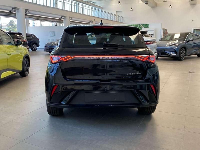 Nuova BYD Dolphin Comfort 150 kW (204 CV) 2026 Nero Utilitaria