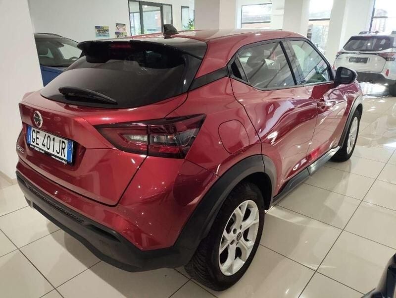 Usata Nissan Juke N-Connecta 114 CV (83 kW) 2021 Rosso metallizzato SUV