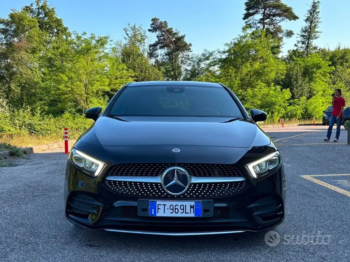 Usata Mercedes A200 Premium 163 CV (119 kW) 2018 Nero Berlina