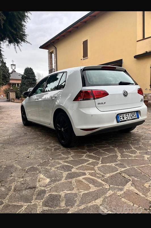 Usata VW Golf VII 110 CV (80 kW) 2014 Bianco Berlina