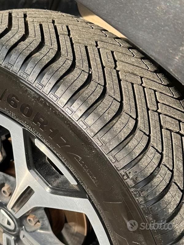 Usata Dacia Duster Comfort 114 CV (83 kW) 2019 Nero SUV