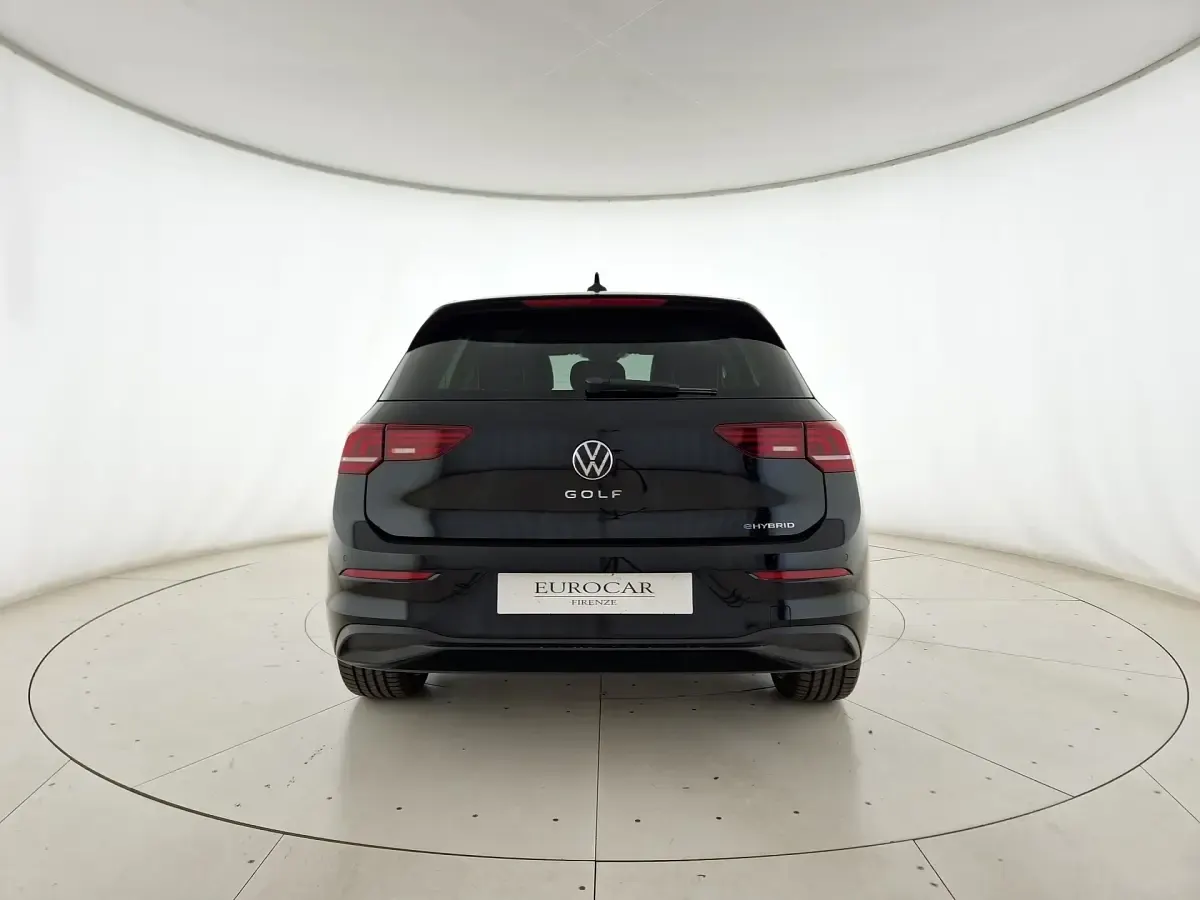 Usata VW Golf VIII Edition 204 CV (150 kW) 2025 Grenadill black metallizzato Berlina