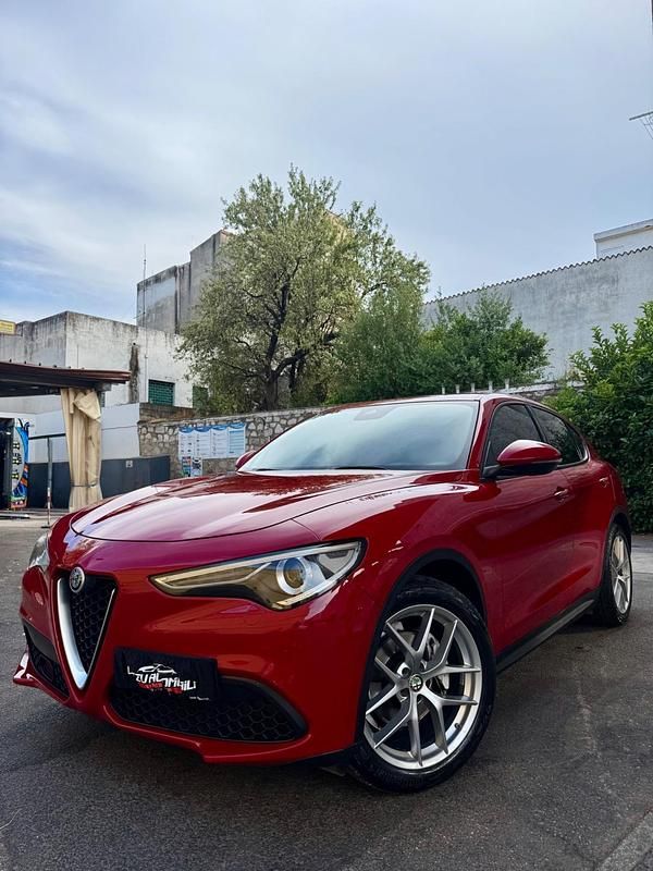 Rosso Usata 2020 Alfa Romeo Stelvio Tech Edition SUV | 22.000 € (Buon prezzo) - Immagine 1/4