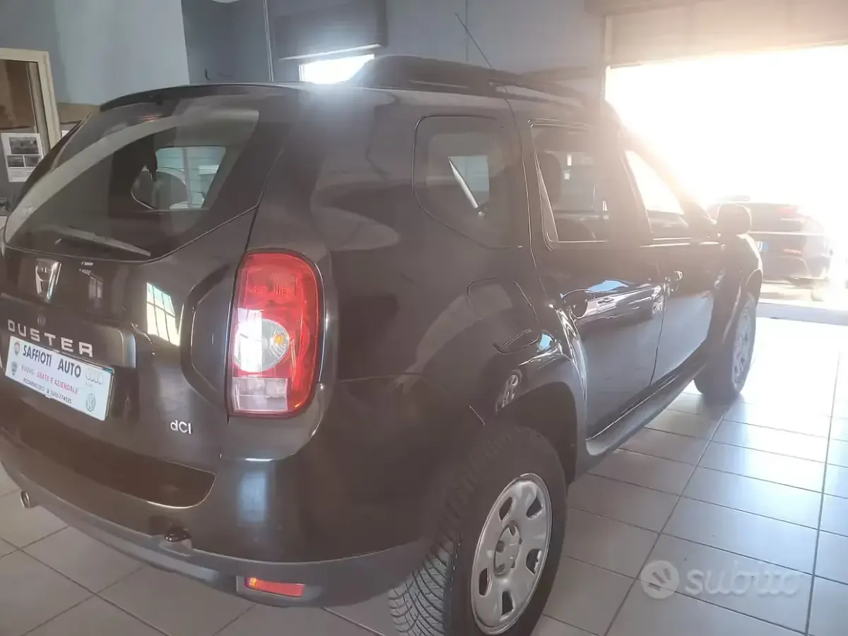 Occasion Dacia Duster Lauréate 107 PK (78 kW) 2011 Zwart SUV