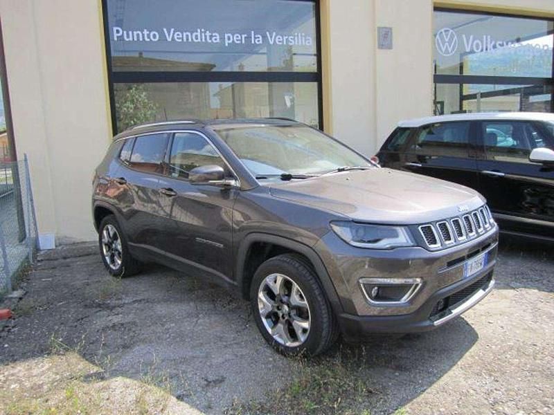 Usata Jeep Compass Limited 140 CV (102 kW) 2018 Grigio scuro metallizzato SUV