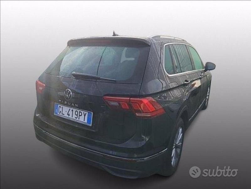 Usata VW Tiguan Life 122 CV (89 kW) 2022 Grigio SUV