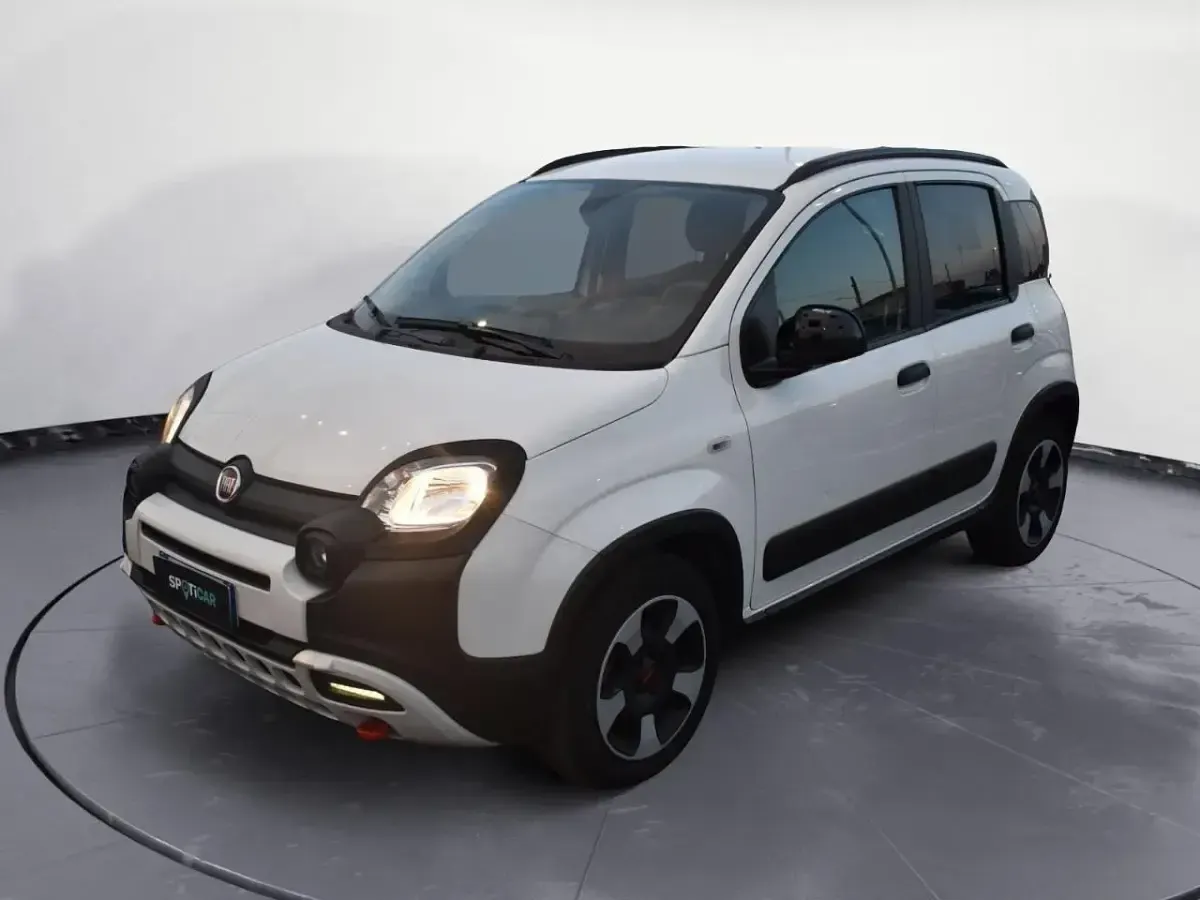 Usata Fiat Panda Cross Cross 69 CV (50 kW) 2024 Utilitaria