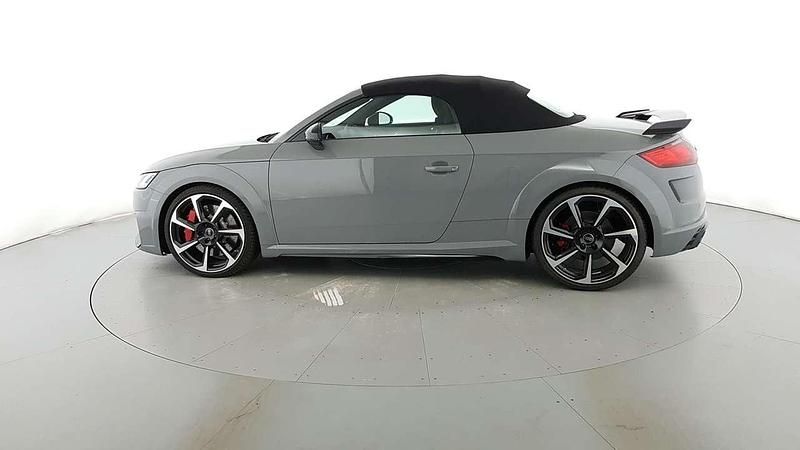 Usata Audi TT 400 CV (294 kW) 2024 Grigio nardo Cabrio