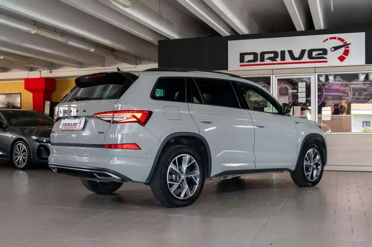 Usata Skoda Kodiaq SportLine 200 CV (147 kW) 2023 Gray SUV