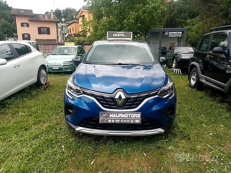 Usata Renault Captur Intens 101 CV (74 kW) 2022 Blu SUV