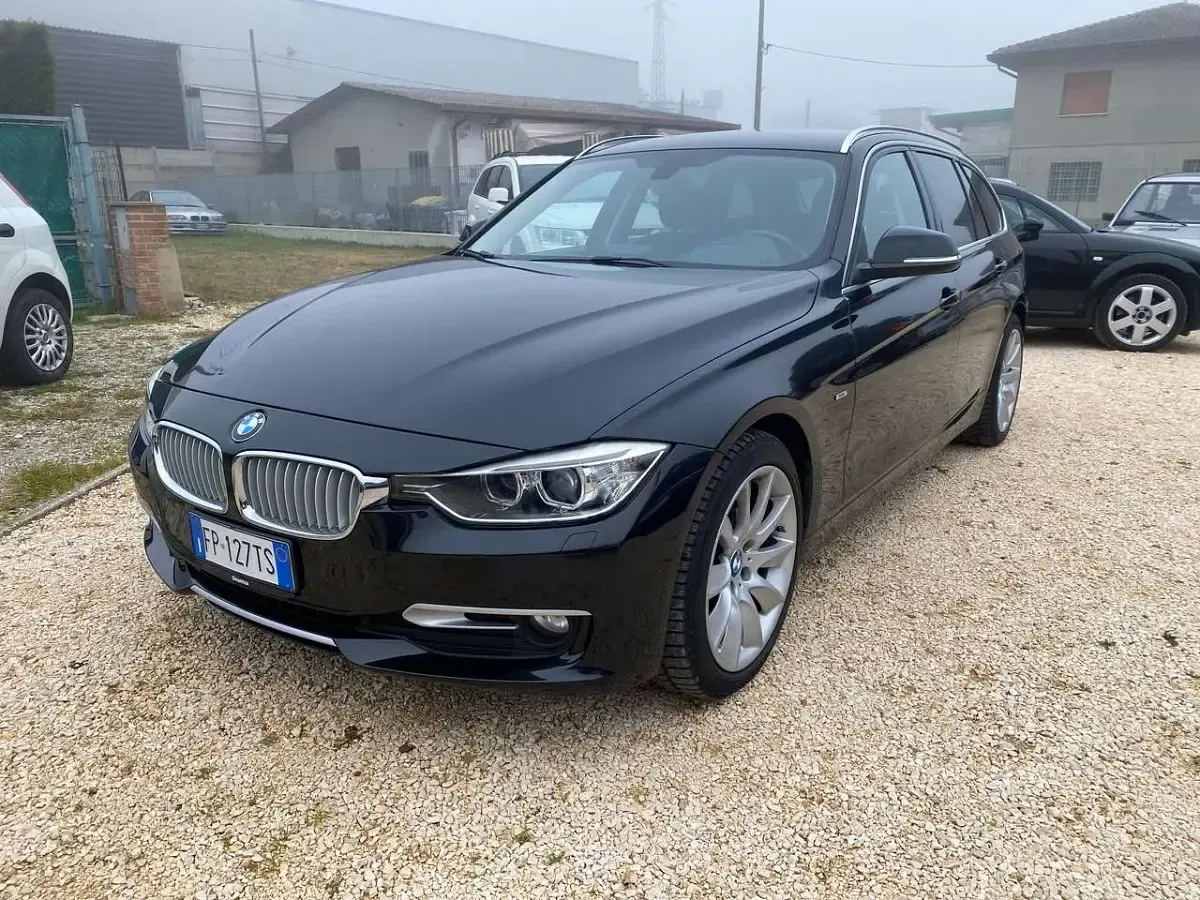 Usata BMW 318 143 CV (105 kW) 2014 Nero Station wagon