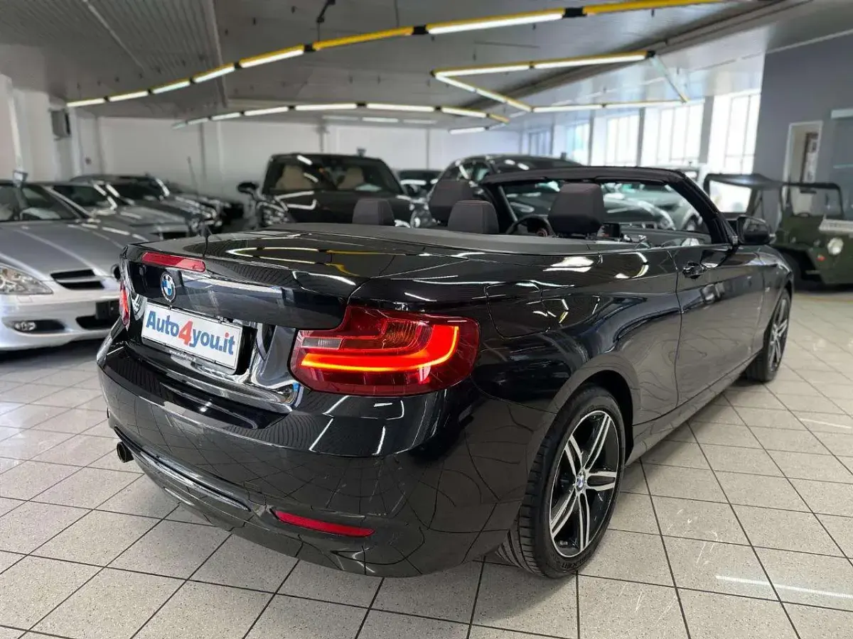 Usata BMW 218 Sport Line 136 CV (100 kW) 2017 Nero Cabrio