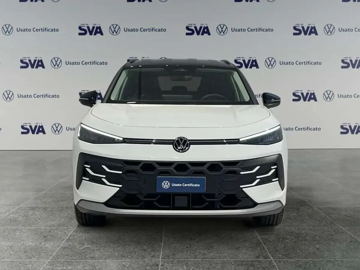 Nuova VW T-Roc Life 150 CV (110 kW) 2026 Pure white / tetto nero SUV