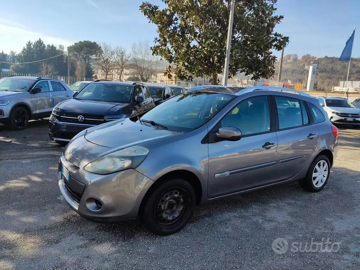 Usata Renault Clio 85 CV (62 kW) 2010 Beige Station wagon