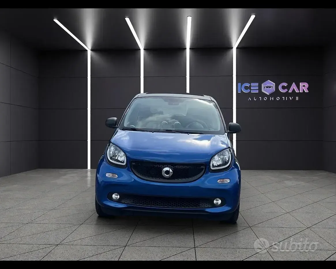 Usado Smart ForFour Passion 71 CV (52 kW) 2017 Azul Utilitario