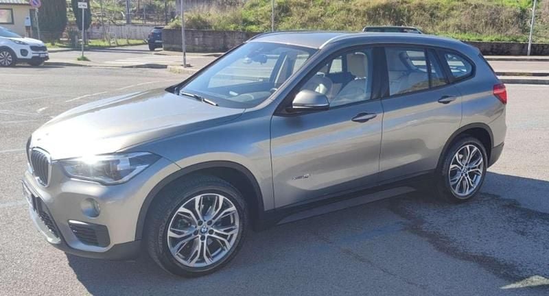 Usata BMW X1 Advantage 150 CV (110 kW) 2018 Grigio SUV