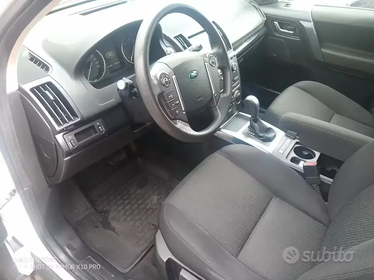 Usata Land Rover Freelander 2 190 CV (139 kW) 2013 Bianco SUV