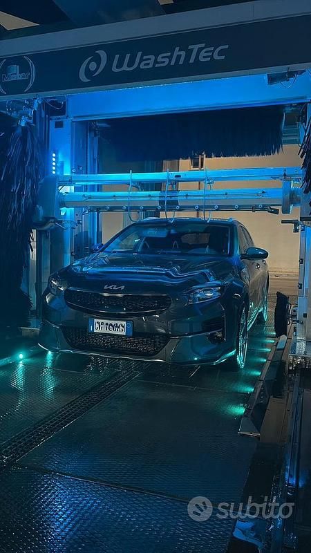 Begagnad Kia XCeed Turbo 120 HK (88 kW) 2022 Grå SUV