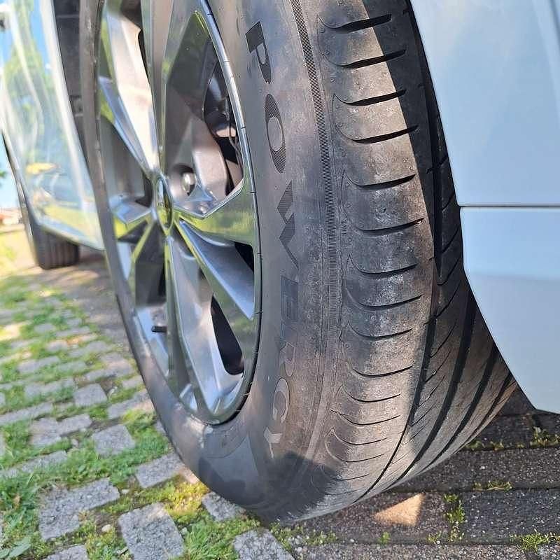 Usata Ford Kuga ST-Line 120 CV (88 kW) 2023 Bianco SUV