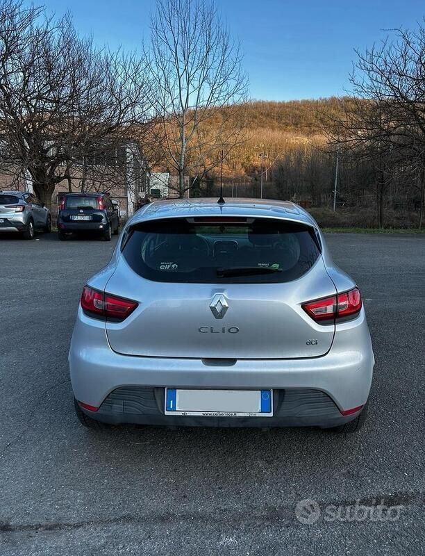Usata Renault Clio IV 75 CV (55 kW) 2015 Grigio Utilitaria