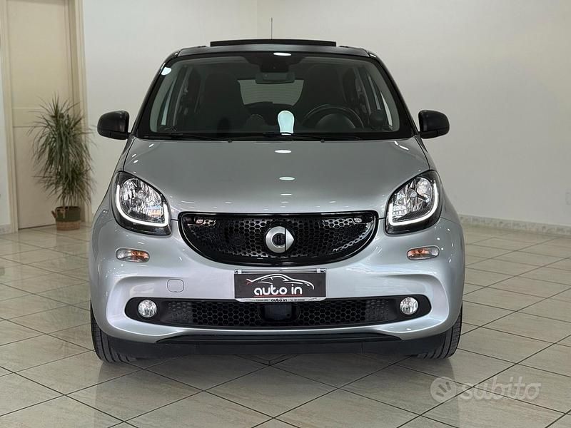 Argento Usata 2018 Smart ForFour Passion Due volumi | 14.900 € (Cara) - Immagine 1/4