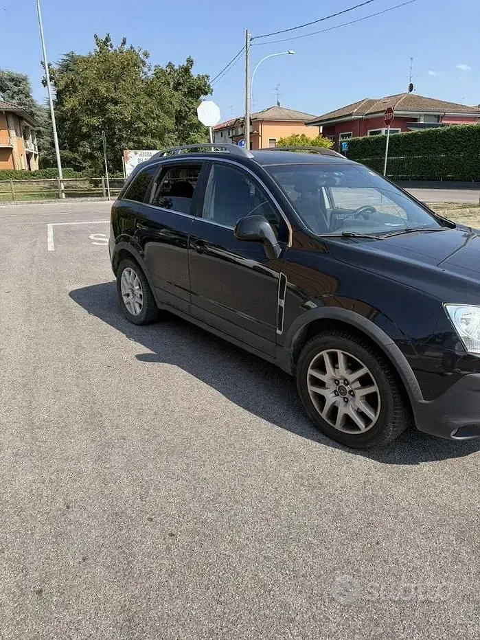 Usata Opel Antara 150 CV (110 kW) 2008 Nero SUV