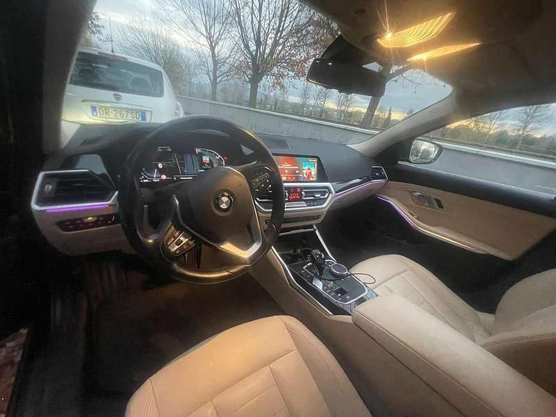Usata BMW 320 Luxury Line 190 CV (139 kW) 2020 Nero Station wagon
