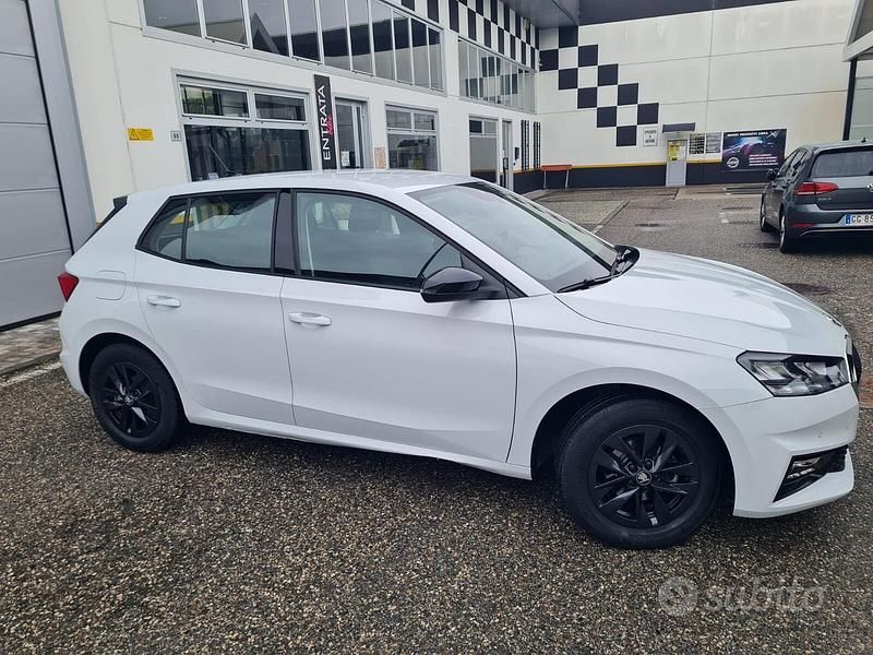 Usata Skoda Fabia Selection 95 CV (69 kW) 2025 Bianco Berlina