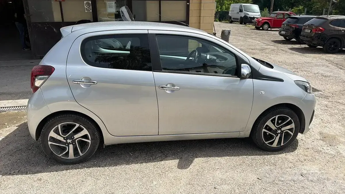 Usata Peugeot 108 72 CV (52 kW) 2019 Grigio Berlina