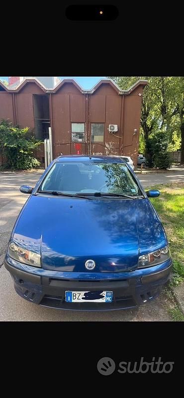 Usata 2002 Fiat Punto Due volumi | 1300 € (Cara) - Immagine 1/4