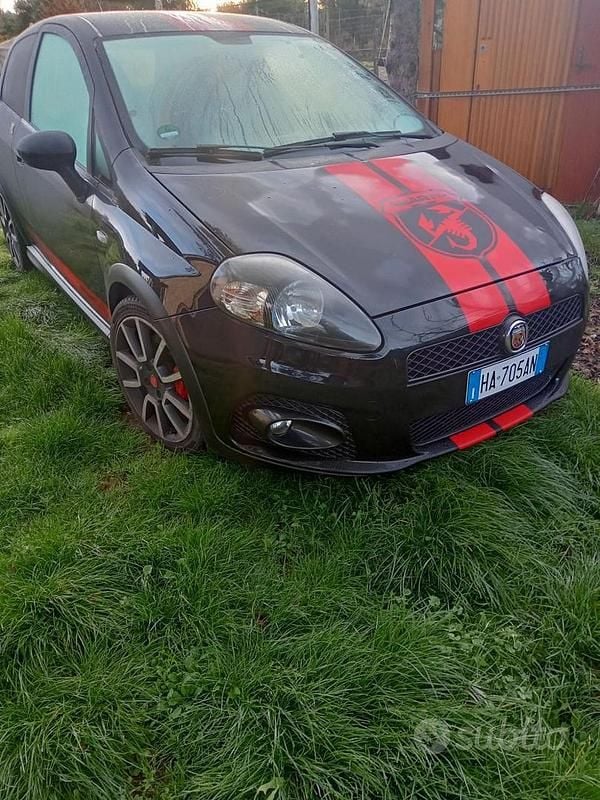 Usata Abarth Grande Punto 155 CV (114 kW) 2007 Nero Utilitaria