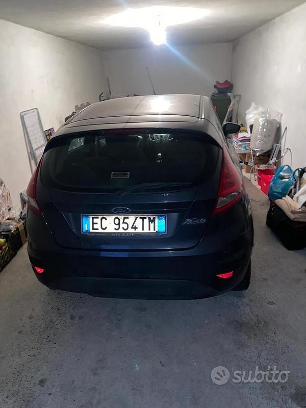 Usata Ford Fiesta 2010 Grigio Utilitaria