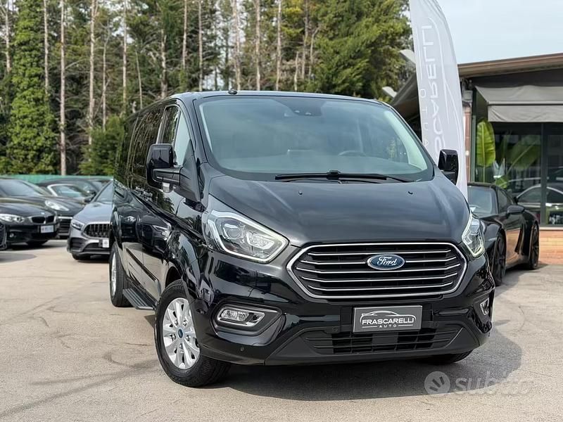 Usata Ford Tourneo Titanium 170 CV (125 kW) 2019 Nero Monovolume